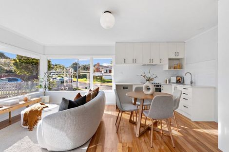 Photo of property in 1/34 Evelyn Place, Hillcrest, Auckland, 0627