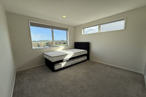 Photo of property in 17 Sunnyheights Road, Orewa, 0931