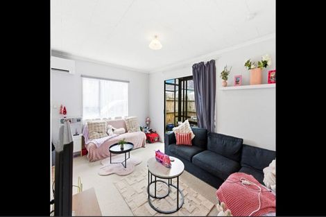 Photo of property in 13c Burns Street, South Dunedin, Dunedin, 9012