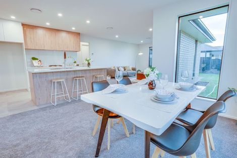 Photo of property in 32 Stationmasters Way, Prebbleton, 7604