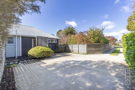Photo of property in 23 Kaipara Portage Road, Riverhead, 0820