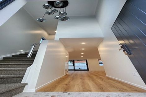 Photo of property in 10 Miramar Place, Pakuranga, Auckland, 2010