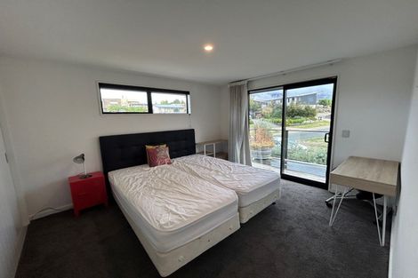 Photo of property in 6 Mataraki Place, Wanaka, 9305
