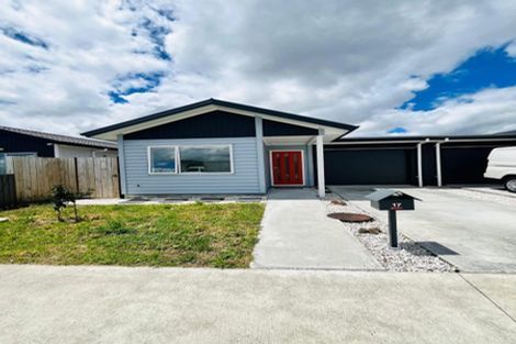 Photo of property in 17 Kutukutu Street, Takanini, 2112