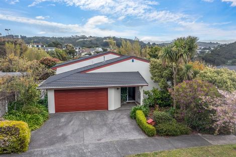 Photo of property in 44 Sailmaker Close, Whitby, Porirua, 5024
