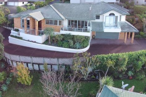 Photo of property in 5 Montcalm Close, Orewa, 0931