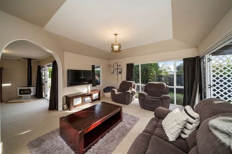 Photo of property in 283 Glover Road, Hawera, 4610
