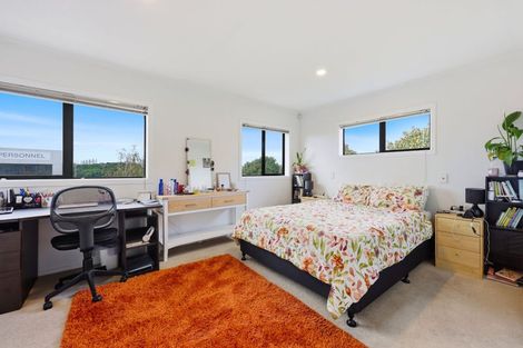 Photo of property in 118 Huntington Drive, Huntington Park, Auckland, 2013