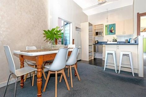 Photo of property in 2 Root Street, Gisborne, 4010