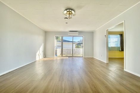 Photo of property in 50 Te Irirangi Drive, Clover Park, Auckland, 2019