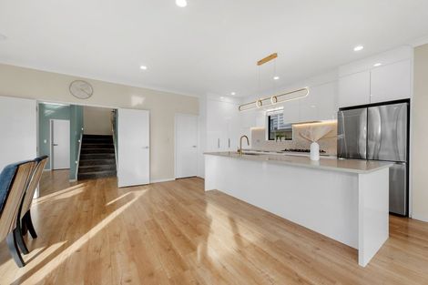 Photo of property in 9 Cloonlyon Drive, Flat Bush, Auckland, 2019
