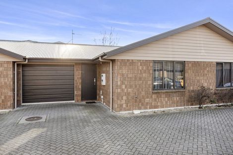 Photo of property in 31u2 Jones Crescent, Melville, Hamilton, 3206