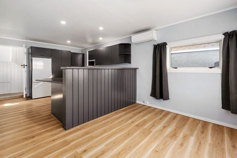 Photo of property in 134 Owhiro Bay Parade, Owhiro Bay, Wellington, 6023