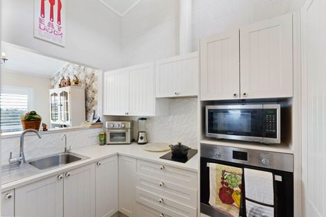 Photo of property in 28a He Awa Crescent, Waikanae, 5036