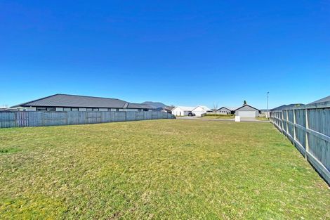 Photo of property in 37 Huka Heights Drive, Rangatira Park, Taupo, 3330