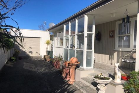 Photo of property in 74b Te Mata Road, Havelock North, 4130