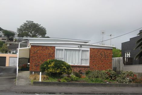 Photo of property in 2/305 Devon Street West, New Plymouth, 4310