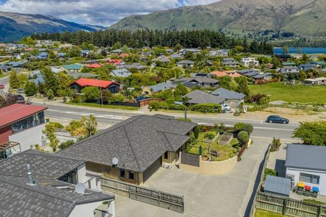 Photo of property in 45 Kings Drive, Wanaka, 9305