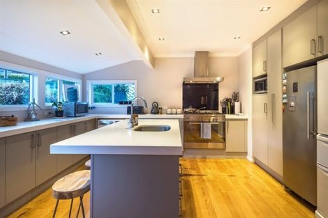 Photo of property in 11 Mayall Avenue, Beach Haven, Auckland, 0626