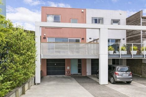 Photo of property in 68 Saddleback Grove, Karori, Wellington, 6012