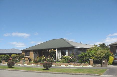Photo of property in 38 Beauford Place, Parklands, Christchurch, 8083