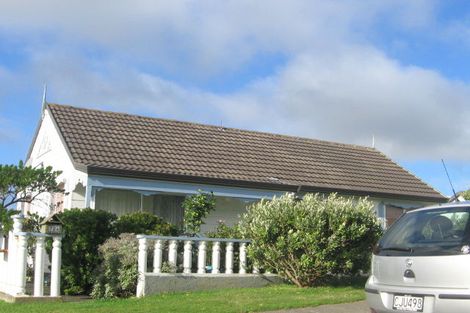 Photo of property in 72a Guadeloupe Crescent, Grenada Village, Wellington, 6037