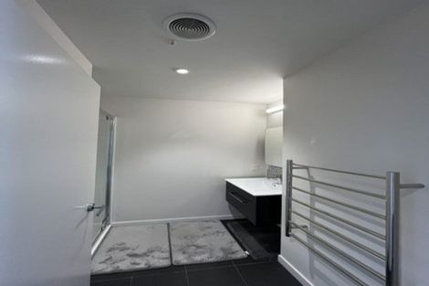 Photo of property in 17/6u Oswald Crescent, Paparangi, Wellington, 6037
