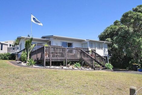 Photo of property in 40 Kon Tiki Road, Whiritoa, Whangamata, 3691