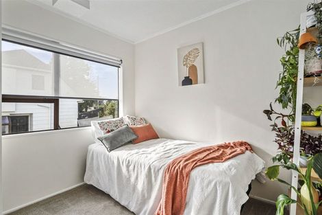 Photo of property in 7137/135 Manuka Road, Bayview, Auckland, 0629