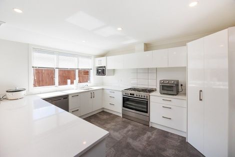 Photo of property in 15 Serenity Crescent, Kelvin Grove, Palmerston North, 4414