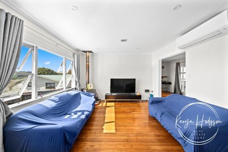 Photo of property in 103 Hurndall Street East, Maungaturoto, 0520