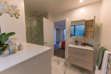 Photo of property in 2/100 Office Road, Merivale, Christchurch, 8014