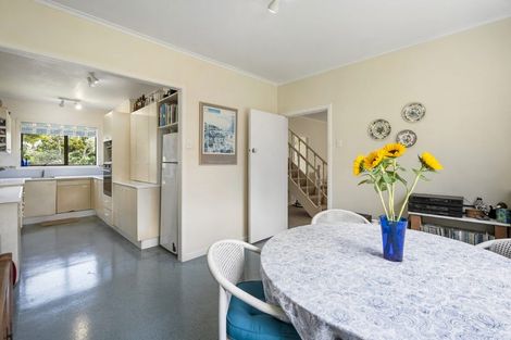 Photo of property in 2/76 Wairoa Road, Narrow Neck, Auckland, 0624