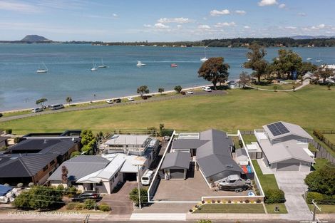 Photo of property in 26 Harbour View Road, Omokoroa, 3114