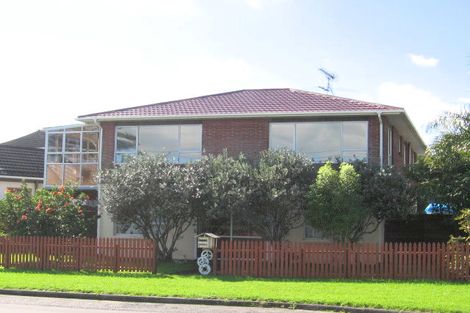 Photo of property in 2 Hattaway Avenue, Bucklands Beach, Auckland, 2012