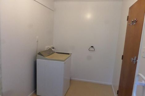 Photo of property in 136 Tasman Street, Mount Cook, Wellington, 6021