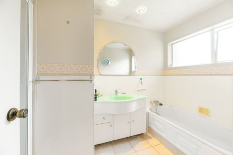 Photo of property in 17b/1 Woodvale Road, Glen Eden, Auckland, 0602