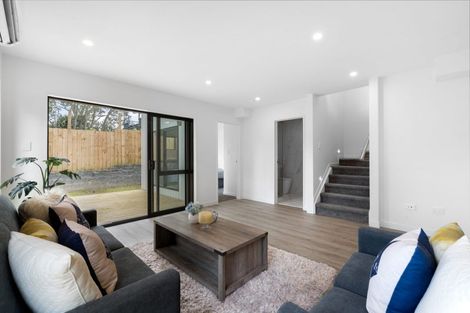 Photo of property in 89a Oreil Avenue, West Harbour, Auckland, 0618