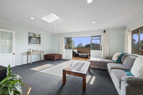 Photo of property in 6 Pararewa Drive, Whalers Gate, New Plymouth, 4310