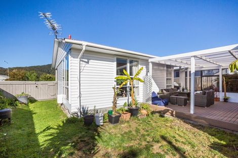 Photo of property in 2 Kawatiri Grove, Wainuiomata, Lower Hutt, 5014