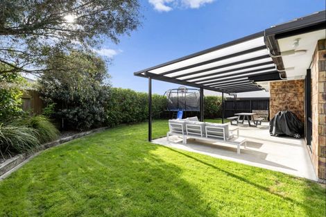 Photo of property in 31 Chestnut Close, Kelvin Grove, Palmerston North, 4414