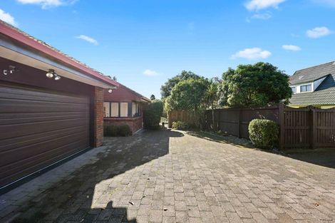 Photo of property in 27 Delamare Road, St Andrews, Hamilton, 3200