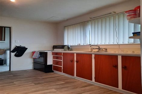 Photo of property in 82 Royal Park Drive, Parklands, Christchurch, 8083