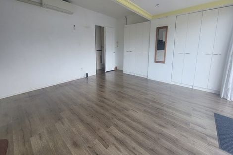Photo of property in 32 Middlefield Drive, East Tamaki Heights, Auckland, 2016