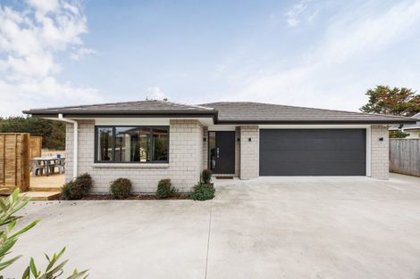 Photo of property in 13 Oxnam Place, Foxton Beach, Foxton, 4815