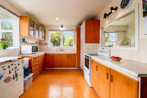 Photo of property in 9 Boler Place, New Lynn, Auckland, 0600