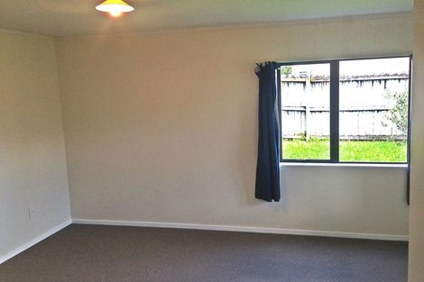 Photo of property in 12 Kona Crescent, Henderson, Auckland, 0610