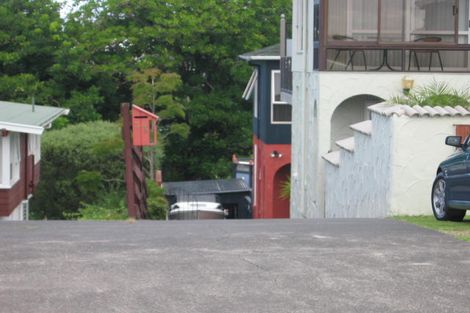Photo of property in 2/34 Kowhai Road, Campbells Bay, Auckland, 0630