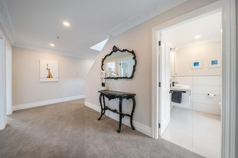 Photo of property in 29 Padnell Crescent, Paparangi, Wellington, 6037