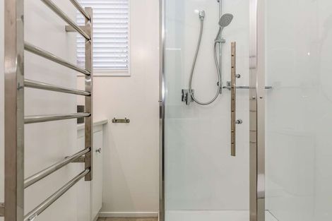 Photo of property in 3a Wharewaka Road, Wharewaka, Taupo, 3330
